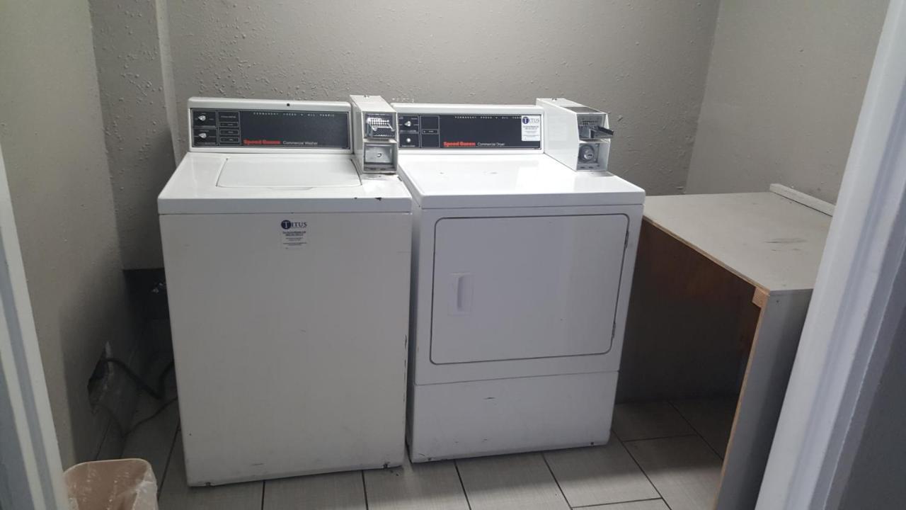Regency Inn & Suites Pensacola Eksteriør bilde