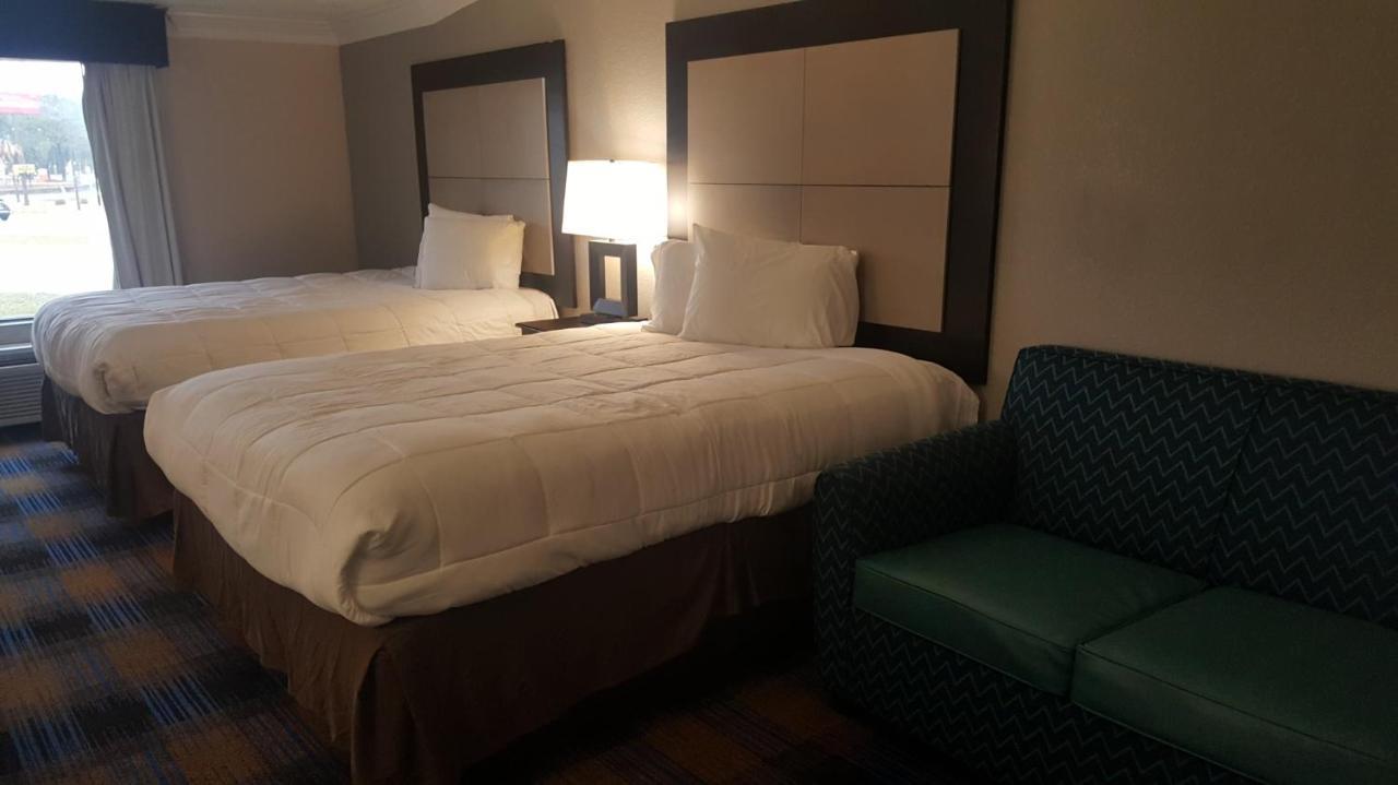 Regency Inn & Suites Pensacola Eksteriør bilde
