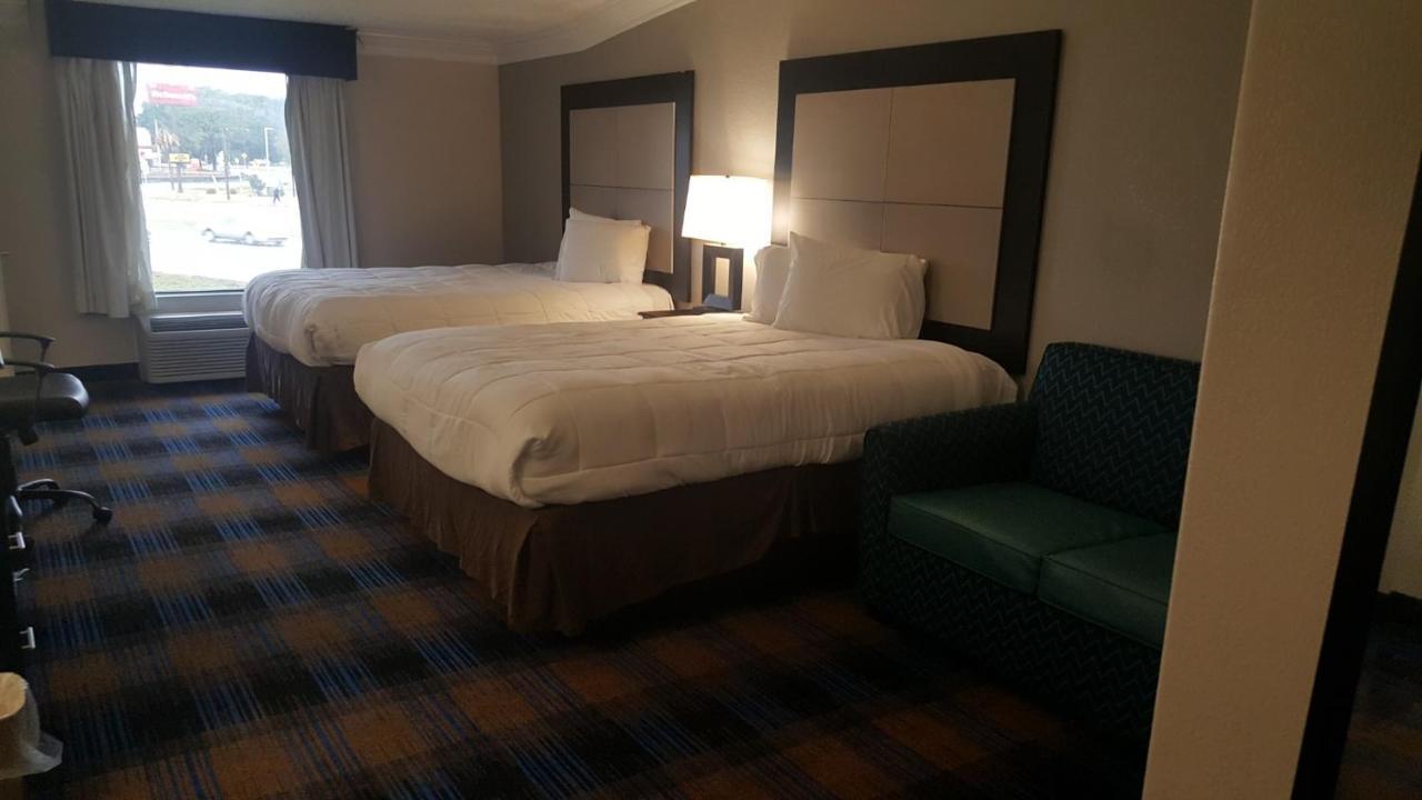 Regency Inn & Suites Pensacola Eksteriør bilde